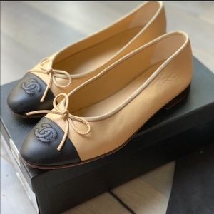 Chanel Lambskin Cap Toe CC Ballerina Flats Euro 38